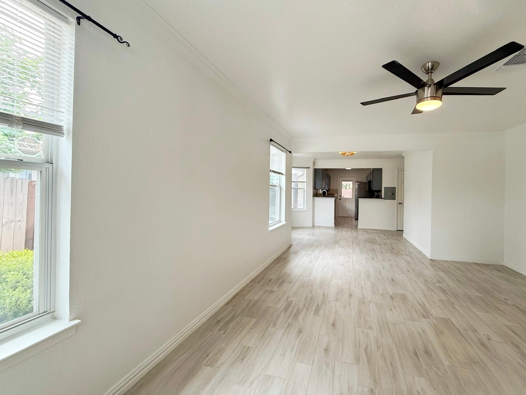 6915 Villita Avenida St - Photo 6