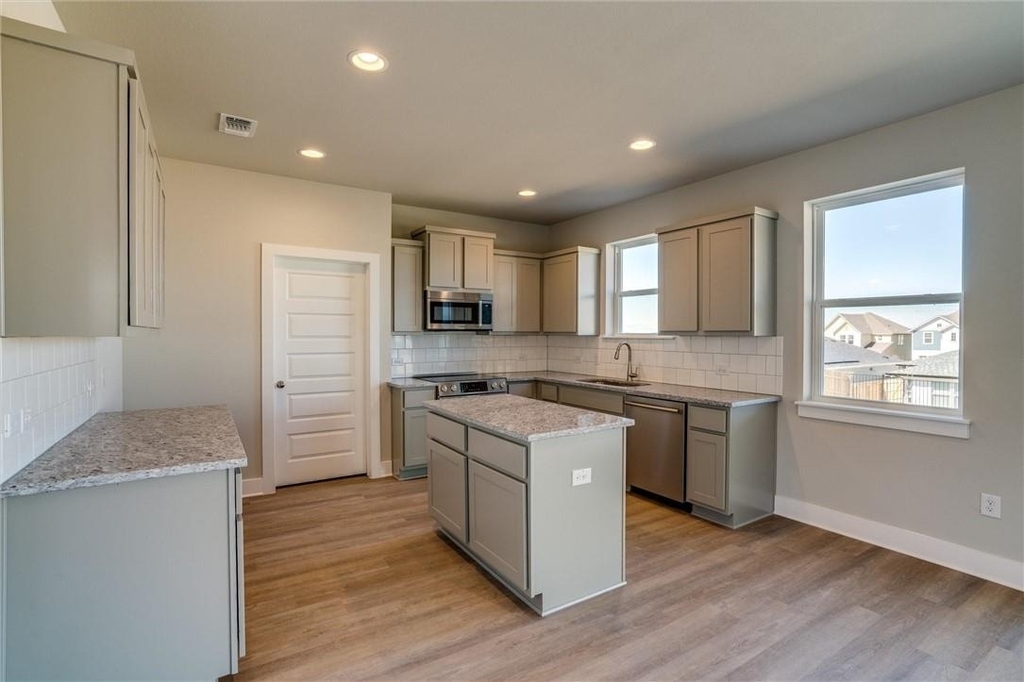 9824 Eloquence Dr - Photo 3
