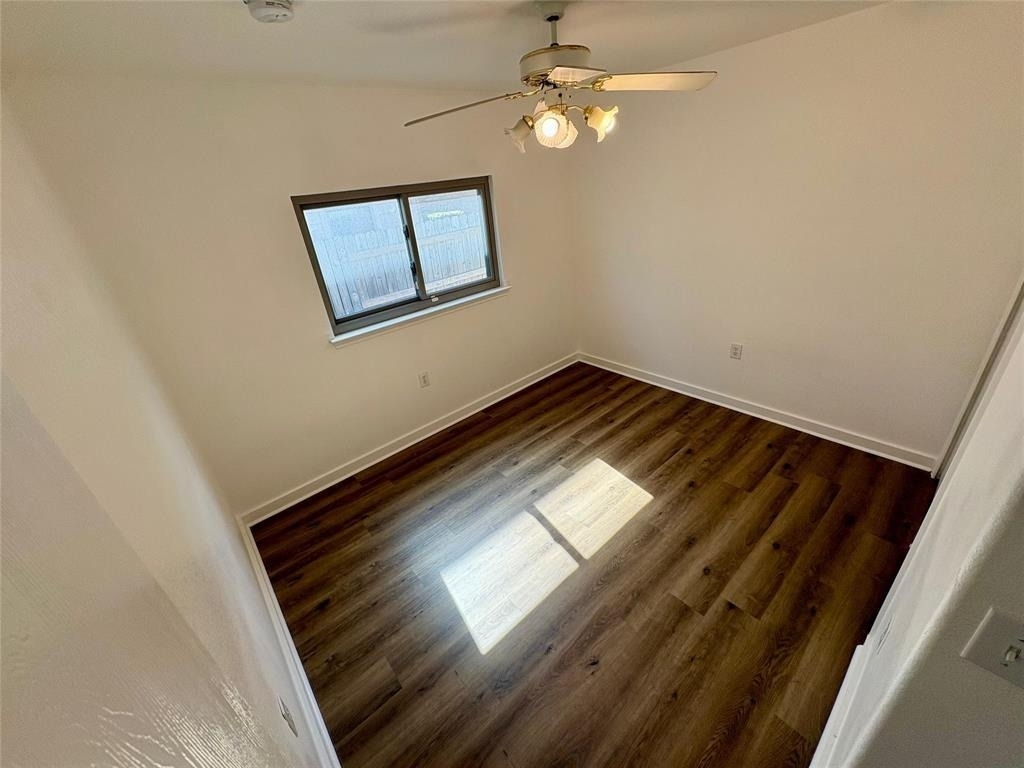 8003 Bannock Ln - Photo 32