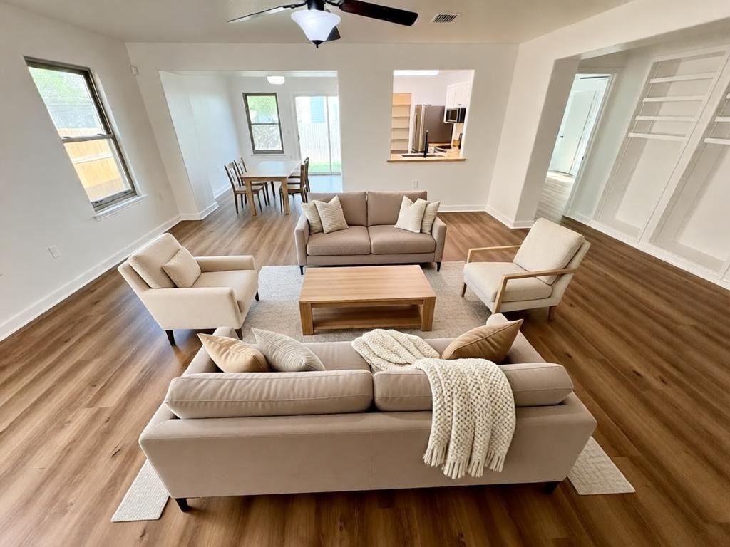 8003 Bannock Ln - Photo 3