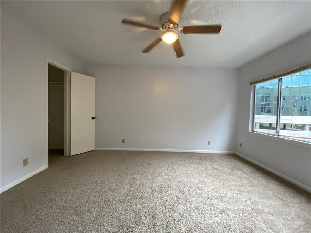 2408 Longview St - Photo 9