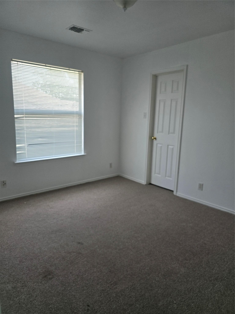 2837 Southampton Way - Photo 6