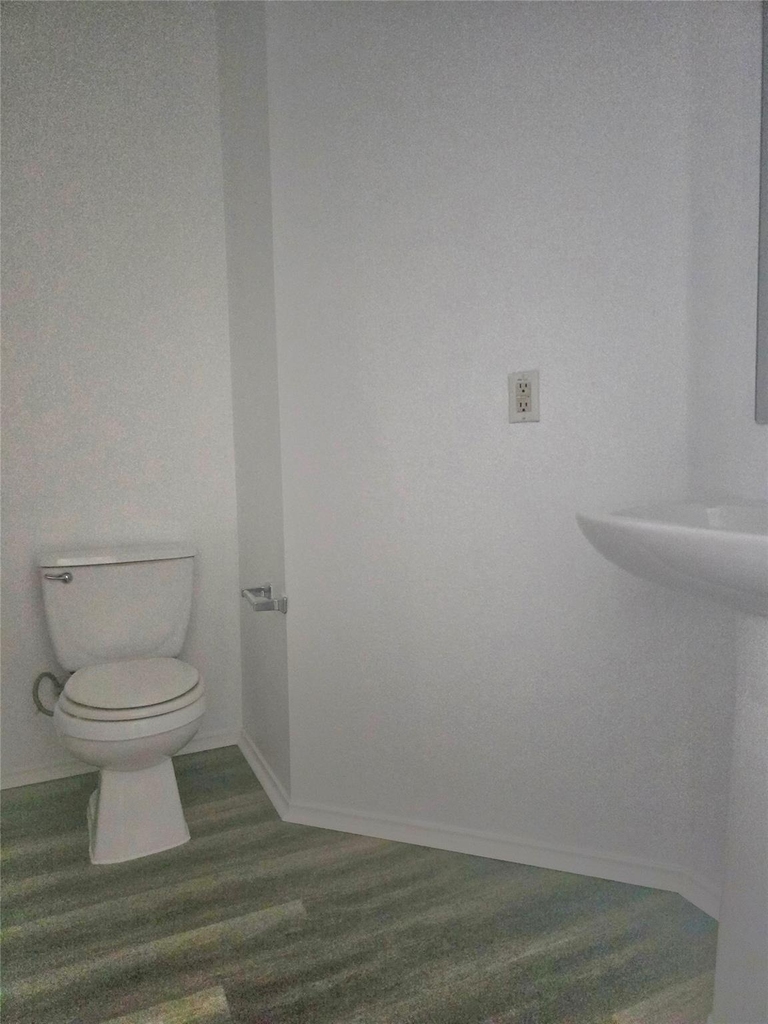 2837 Southampton Way - Photo 3