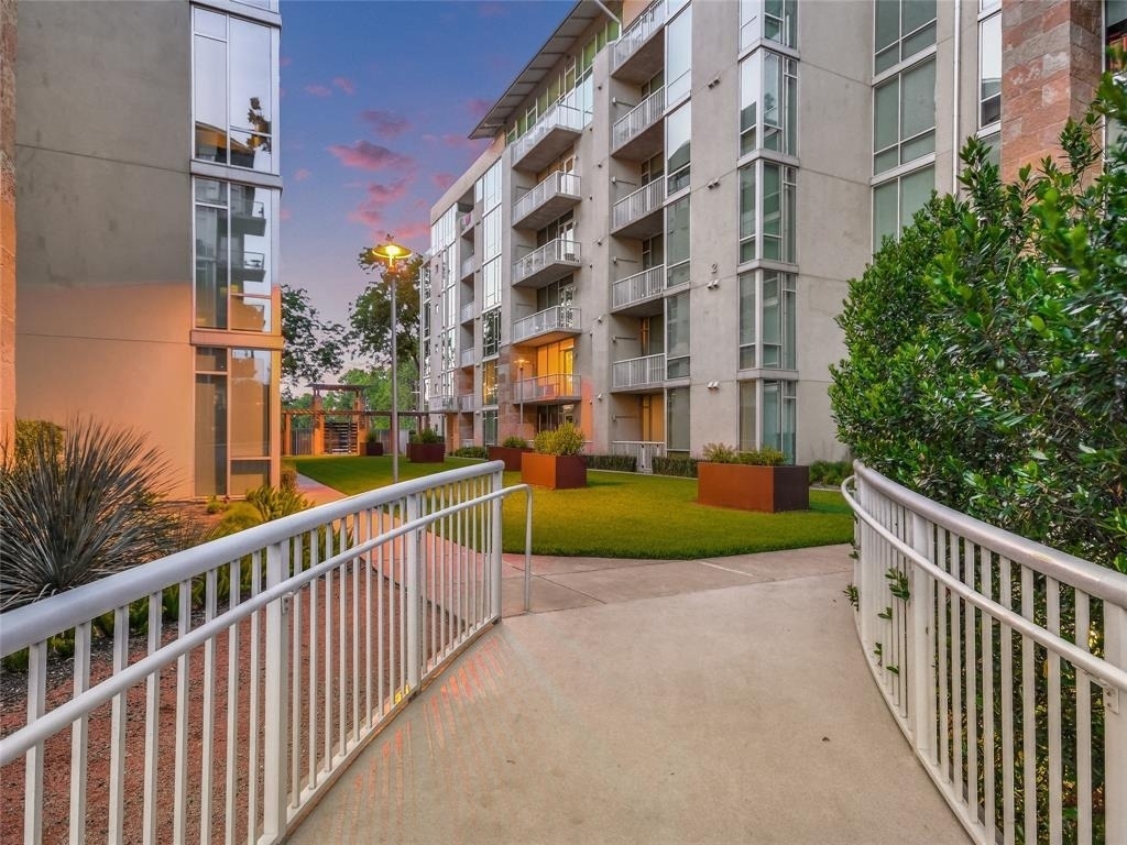 1600 Barton Springs Rd - Photo 23