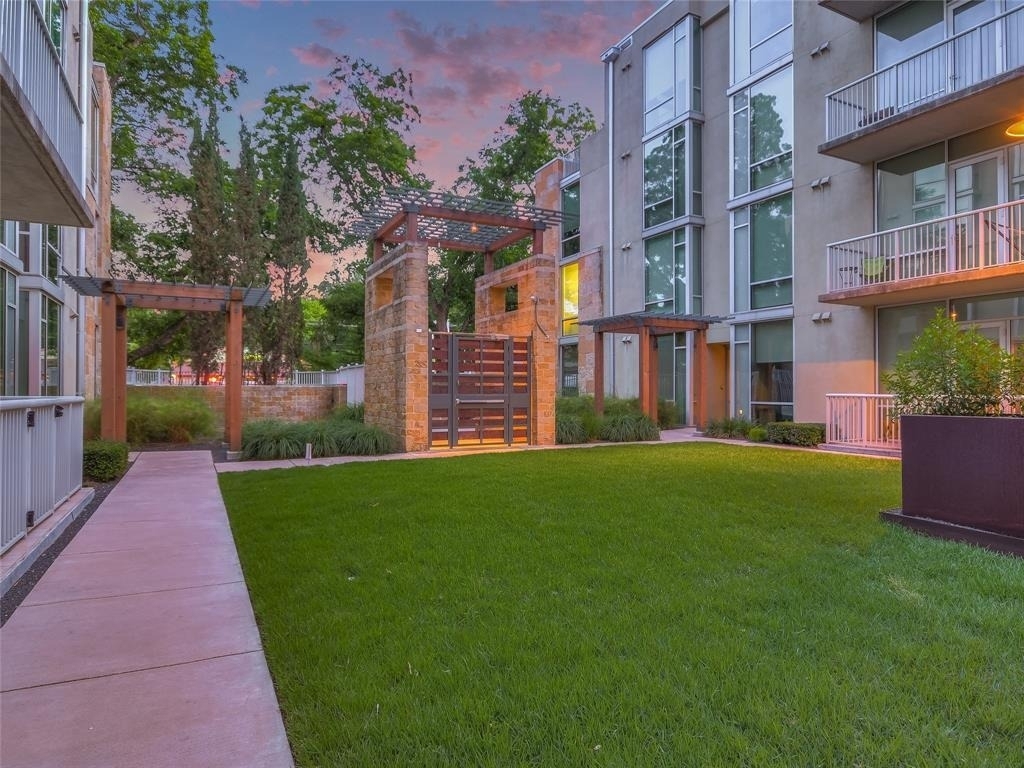 1600 Barton Springs Rd - Photo 16