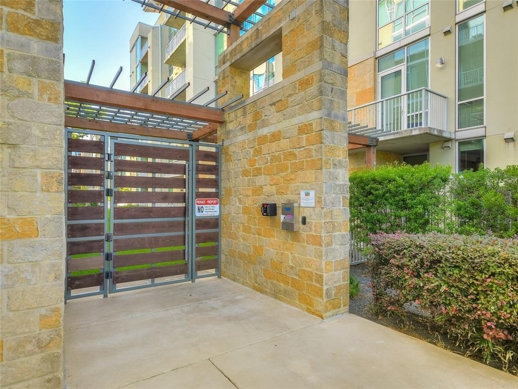 1600 Barton Springs Rd - Photo 17