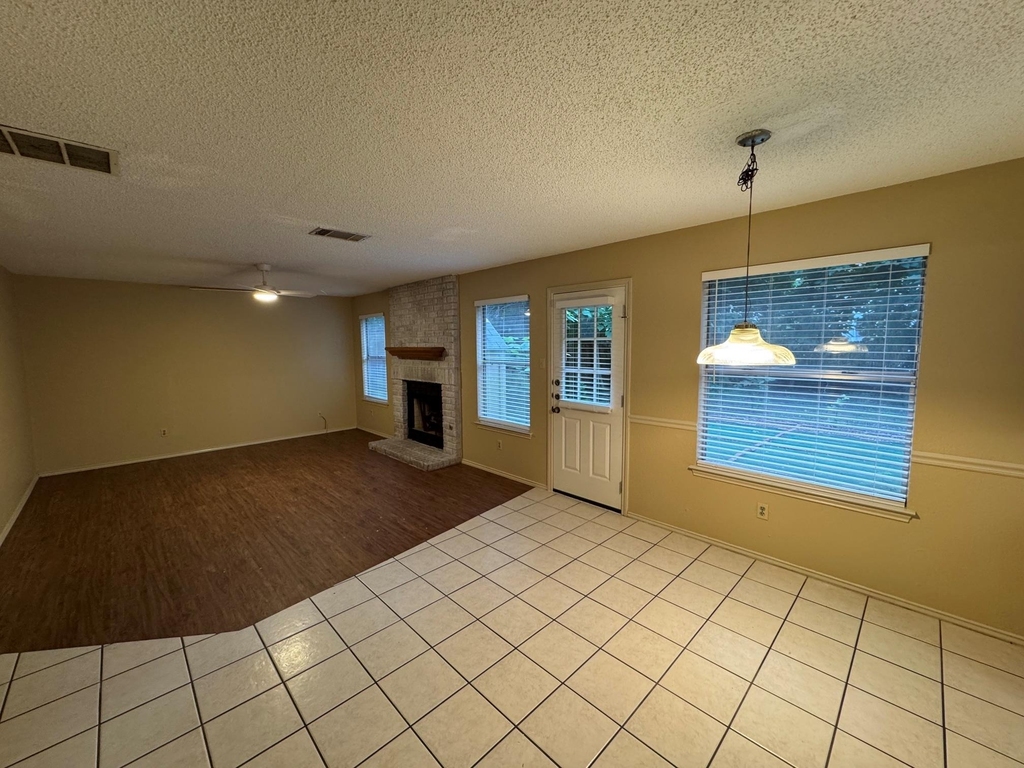 4236 Iriona Bnd - Photo 3
