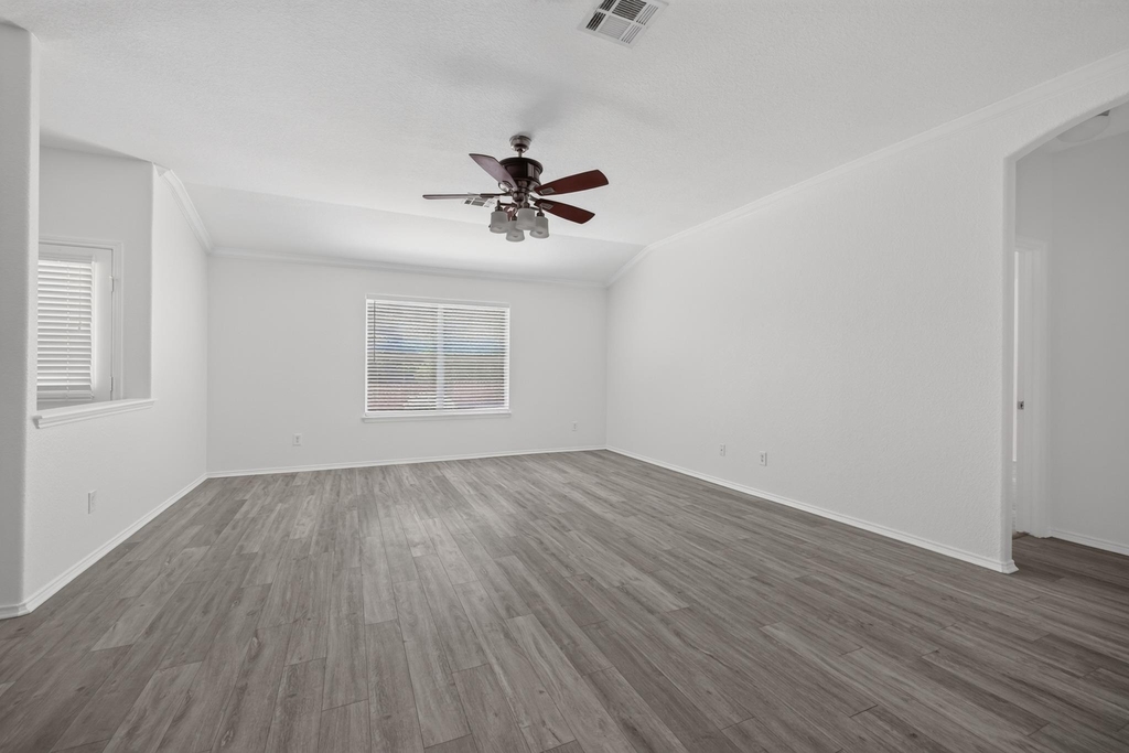 315 Waterlily Way - Photo 13