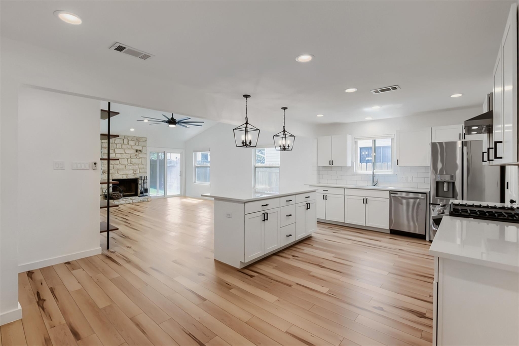 2608 Piping Rock Trl - Photo 12
