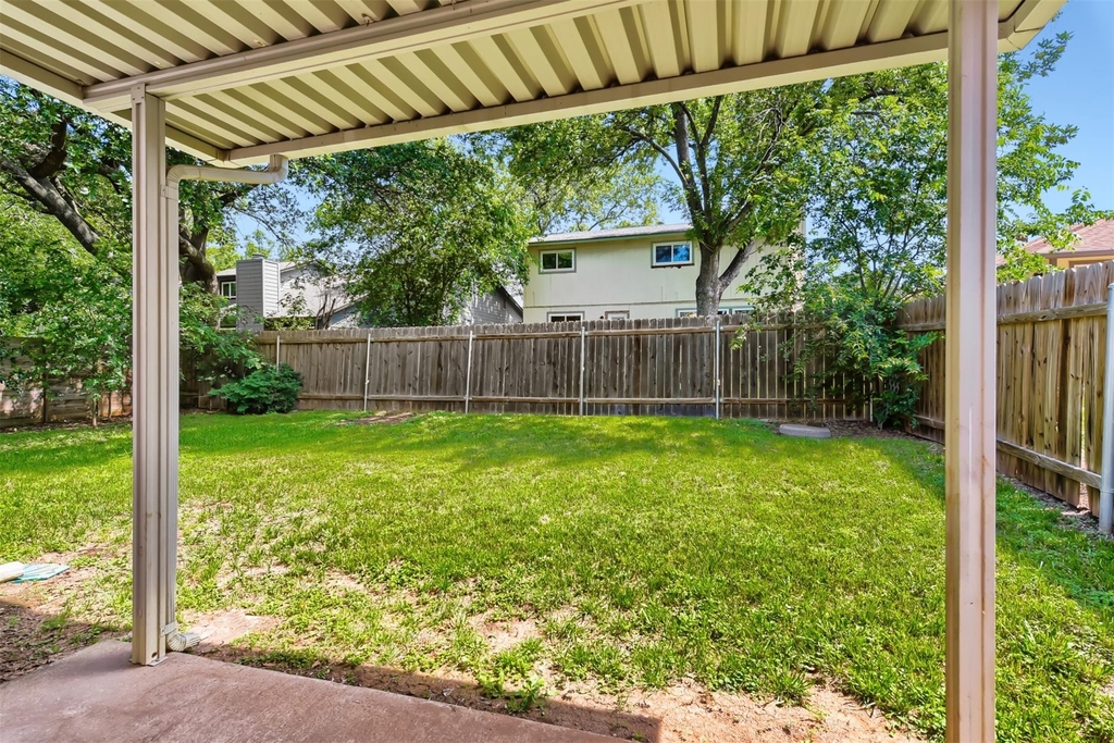 2608 Piping Rock Trl - Photo 22