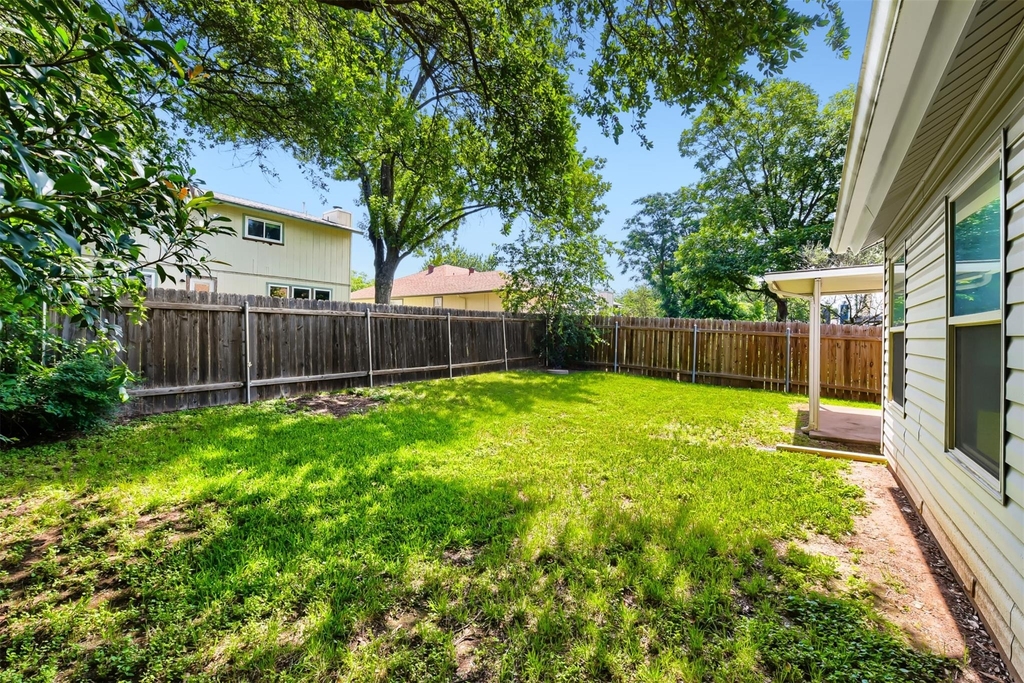 2608 Piping Rock Trl - Photo 26