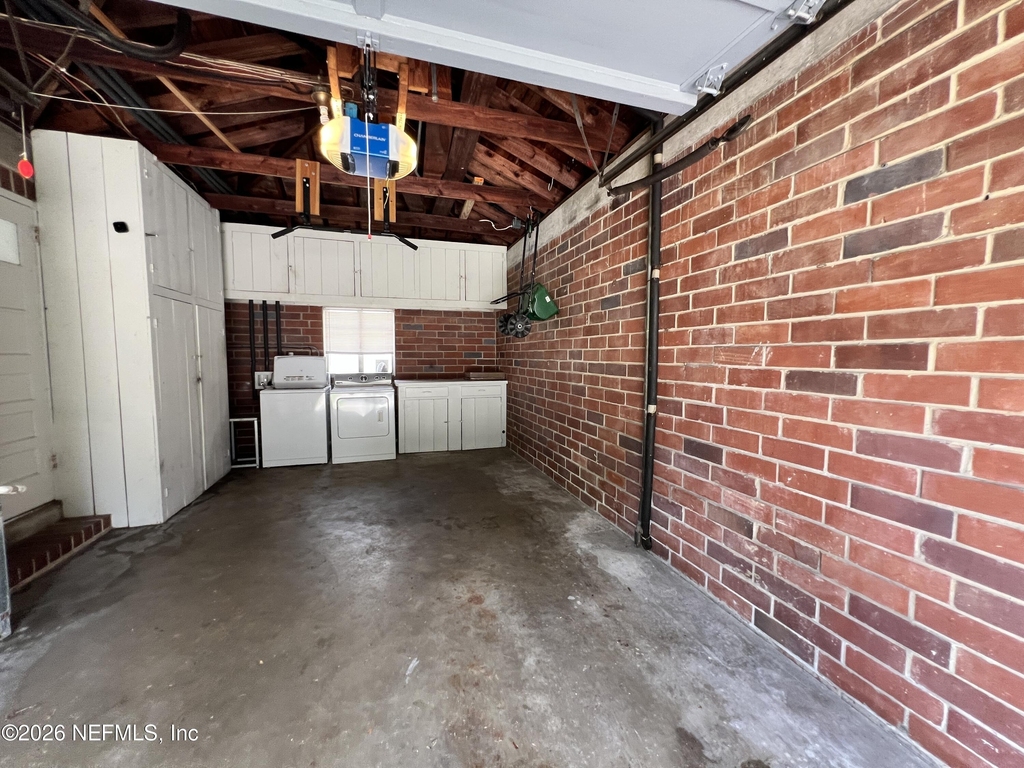 1377 Tiber Avenue - Photo 35