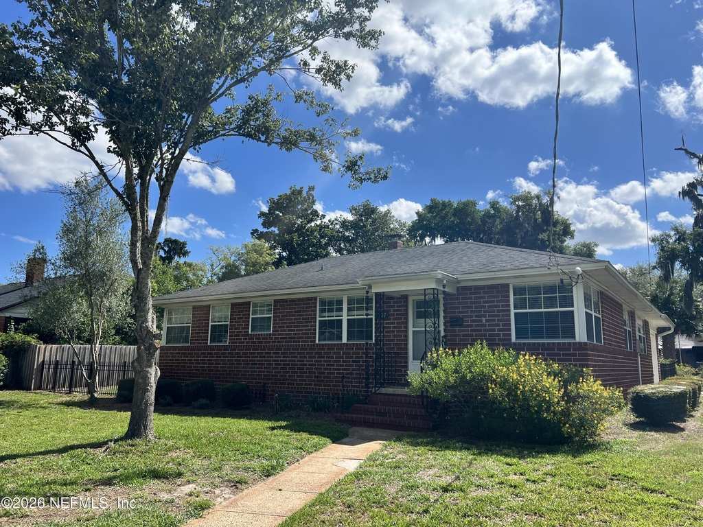 1377 Tiber Avenue - Photo 0