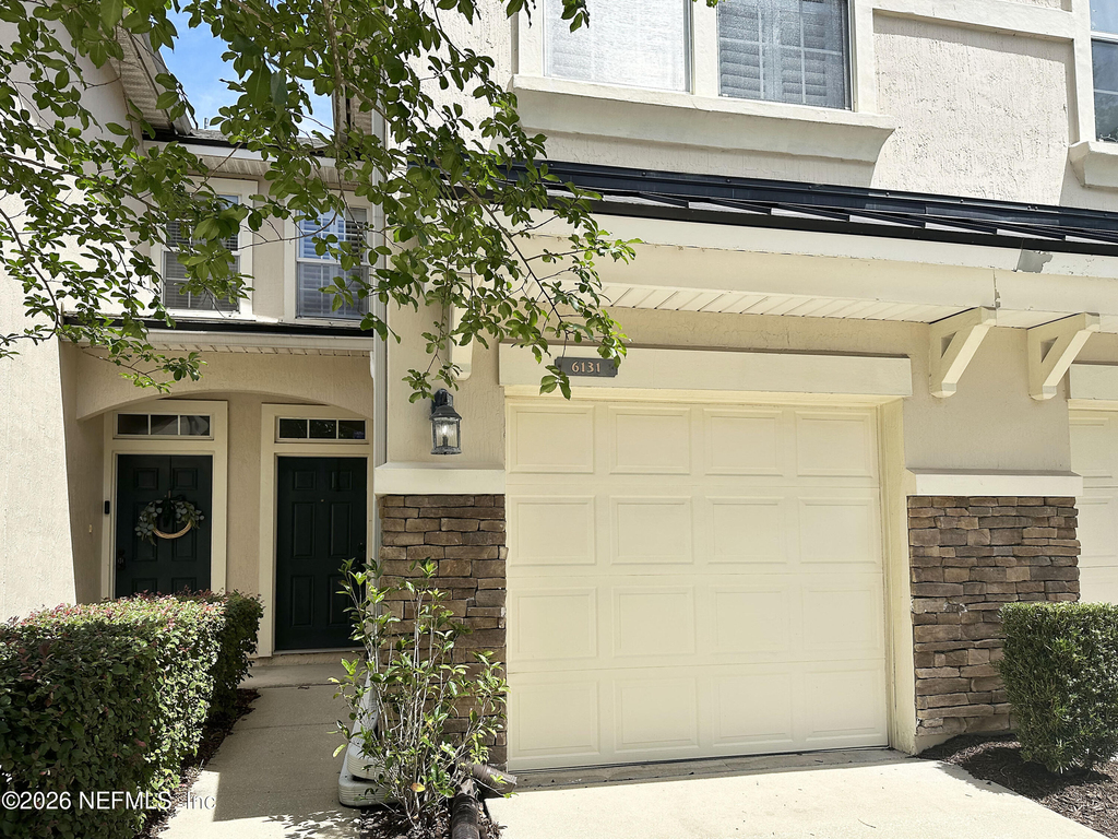 6131 Bartram Village Drive - Photo 14
