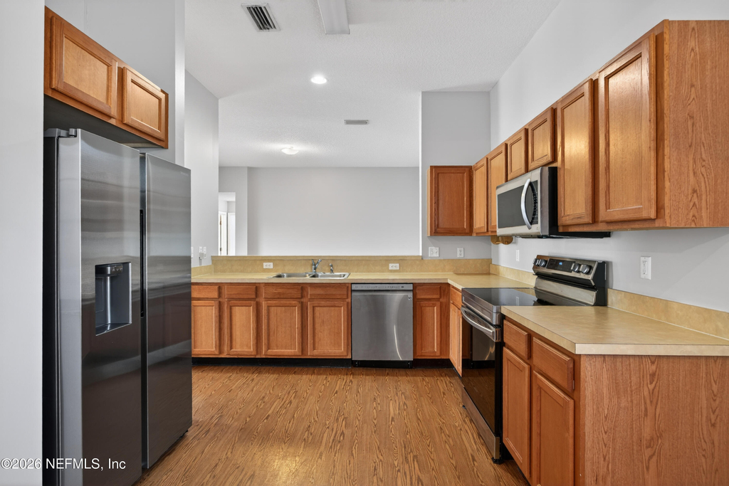 6377 Island Forest Drive - Photo 7