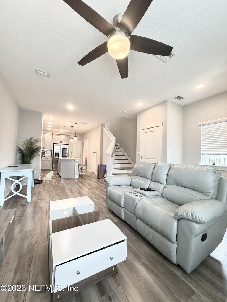 11103 Diffusion Court - Photo 2