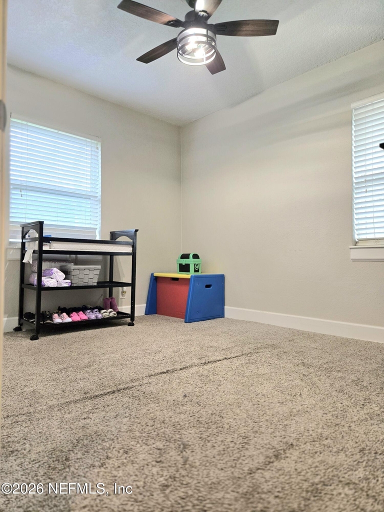 615 Luna Court - Photo 15