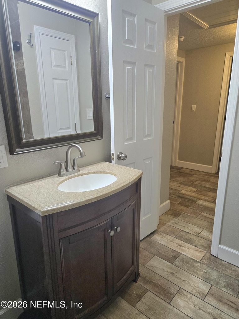 615 Luna Court - Photo 16