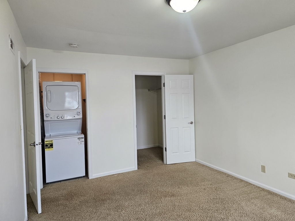 833 Village Quarter Road - Photo 20