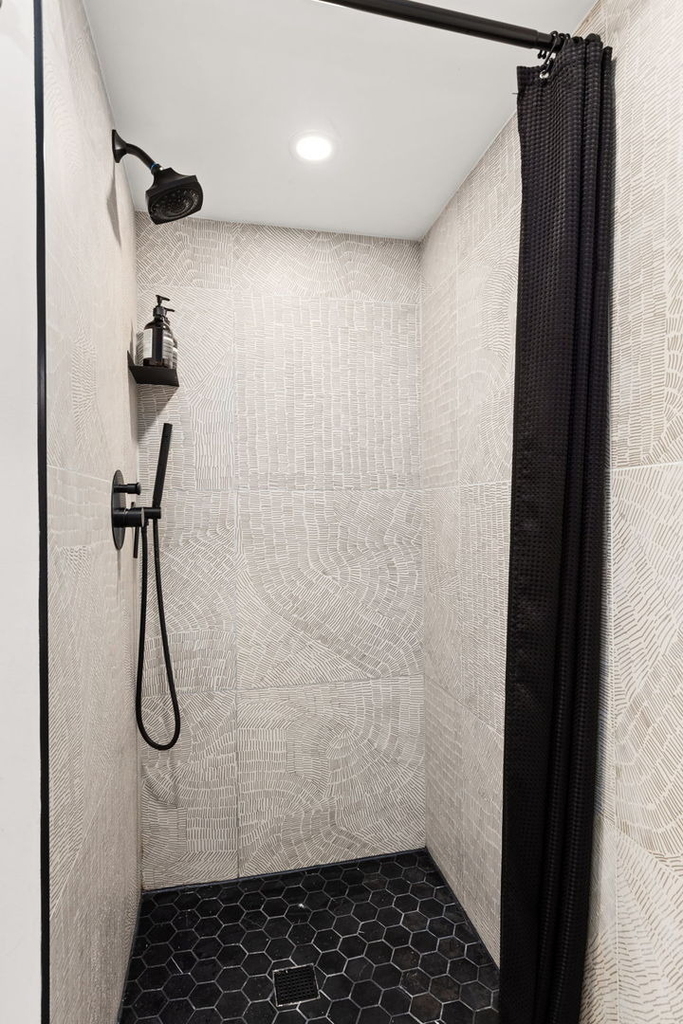 2124 N Sedgwick Street - Photo 19
