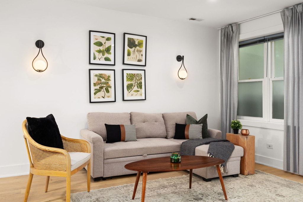 2124 N Sedgwick Street - Photo 8