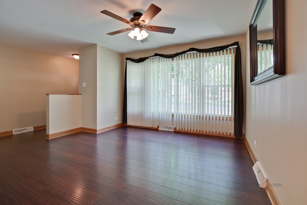 648 N Greenview Avenue - Photo 4
