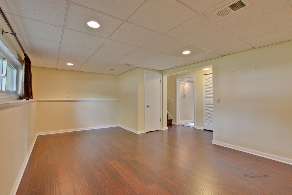648 N Greenview Avenue - Photo 23