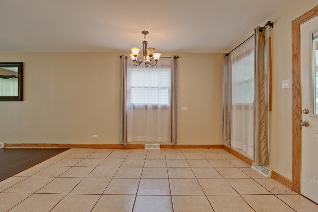 648 N Greenview Avenue - Photo 16