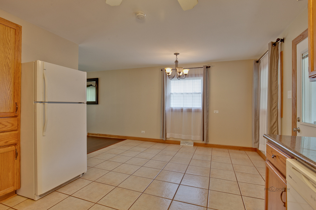 648 N Greenview Avenue - Photo 14