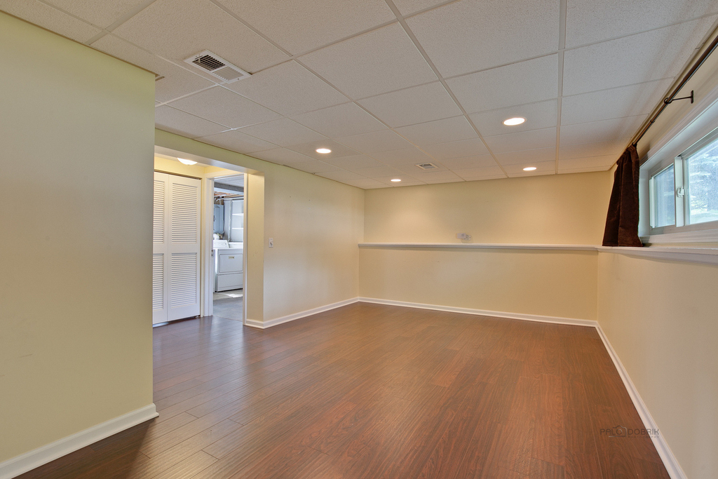 648 N Greenview Avenue - Photo 25