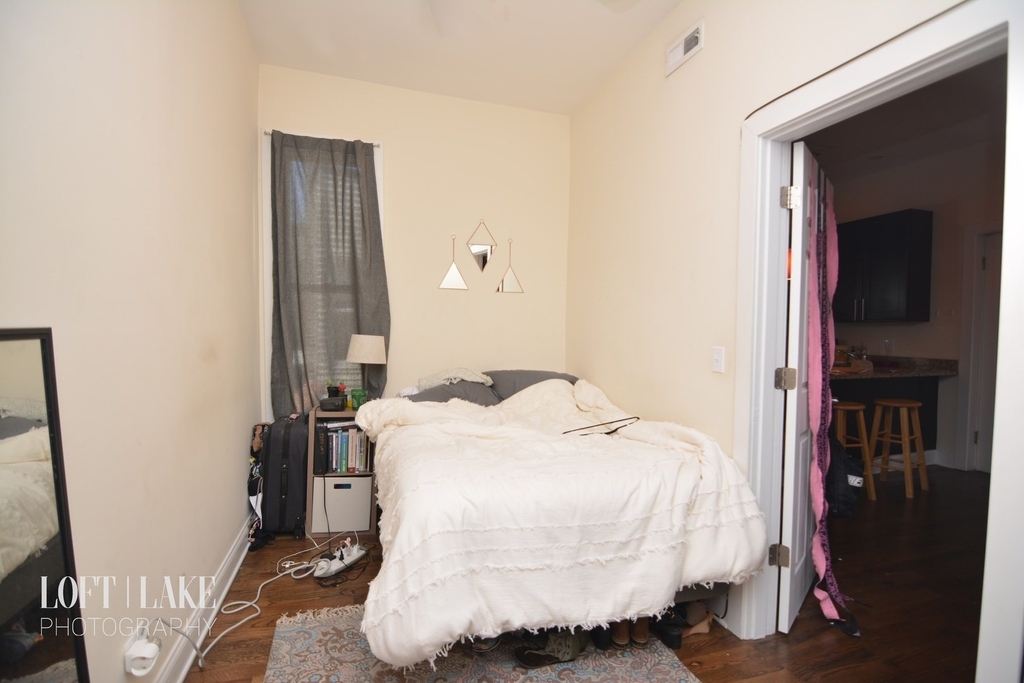 1032 N Ashland Avenue - Photo 6
