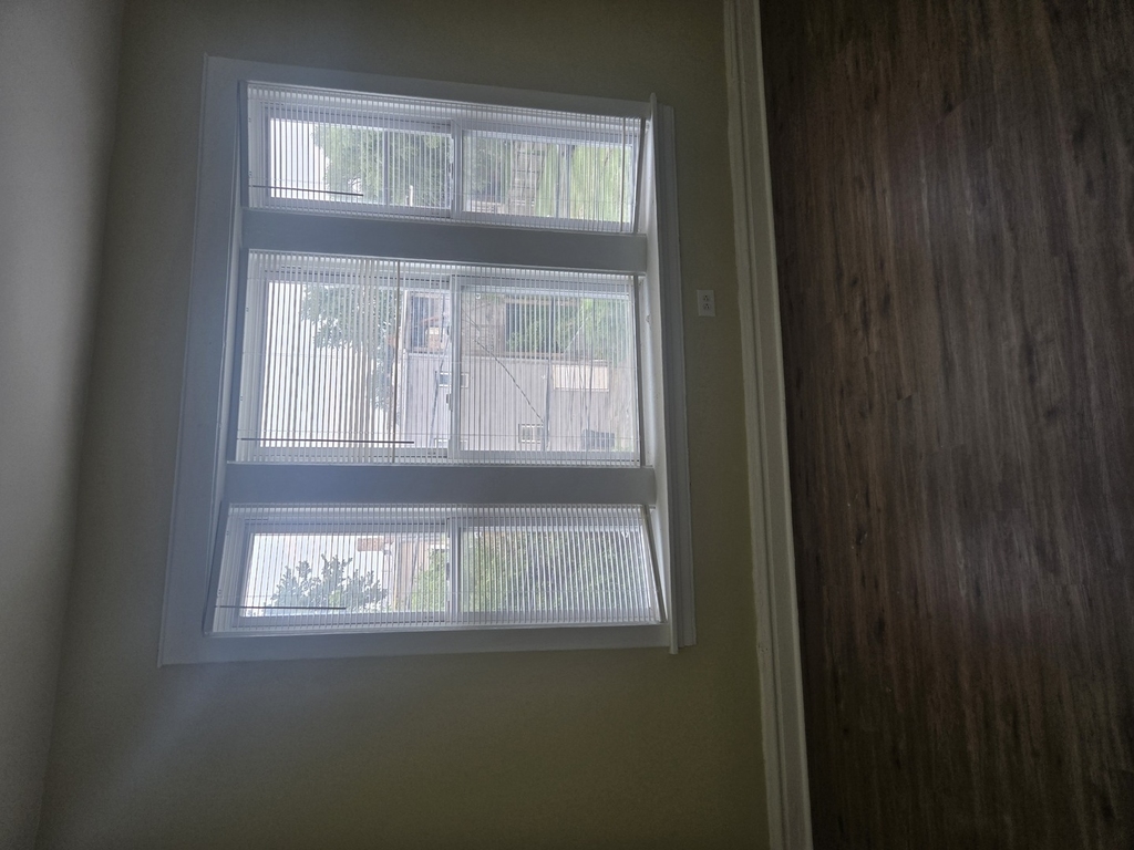 4849 W Fulton Street - Photo 1