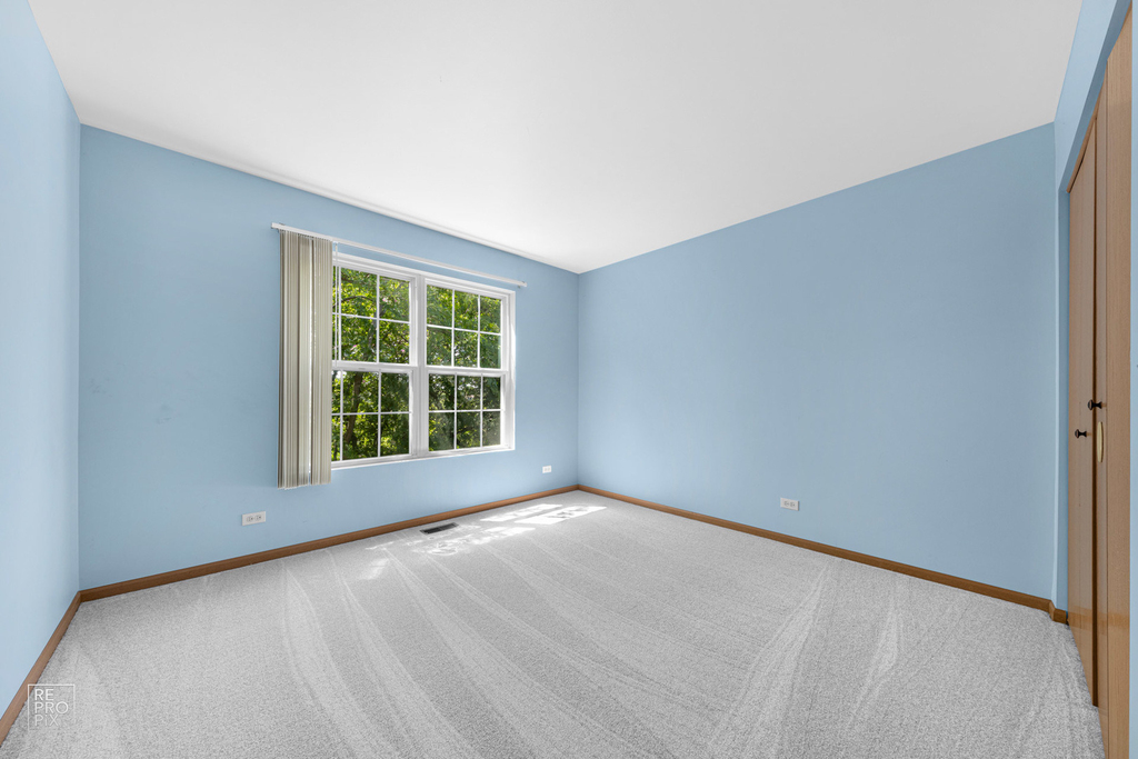 959 Ellsworth Drive - Photo 6