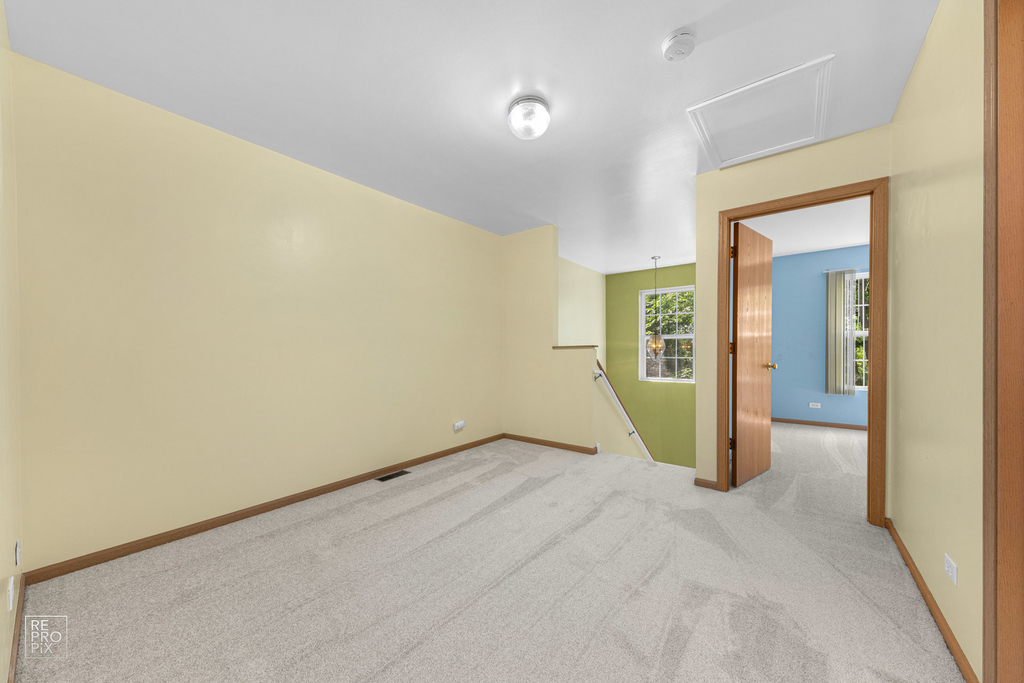 959 Ellsworth Drive - Photo 5
