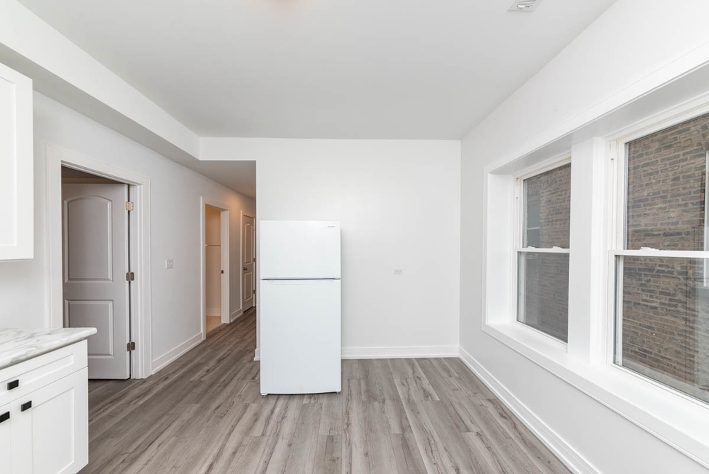 4616 N Monticello Avenue - Photo 12
