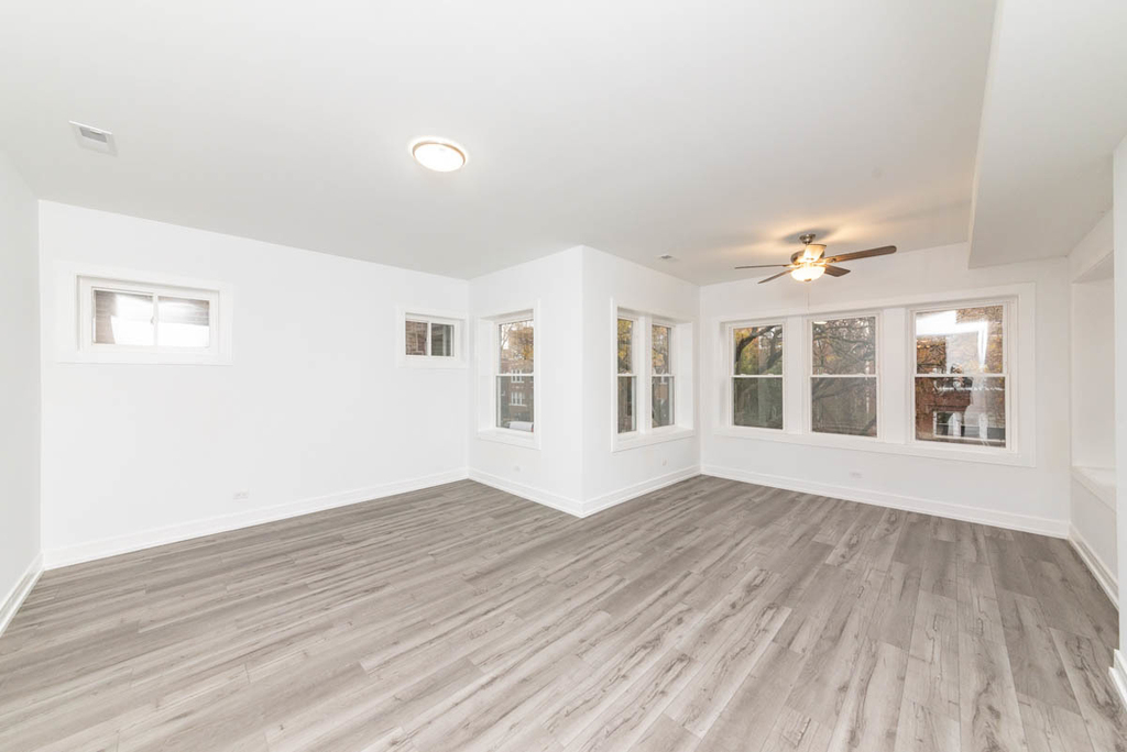4616 N Monticello Avenue - Photo 1
