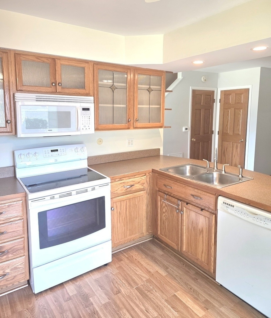 614 Dunham Road - Photo 3