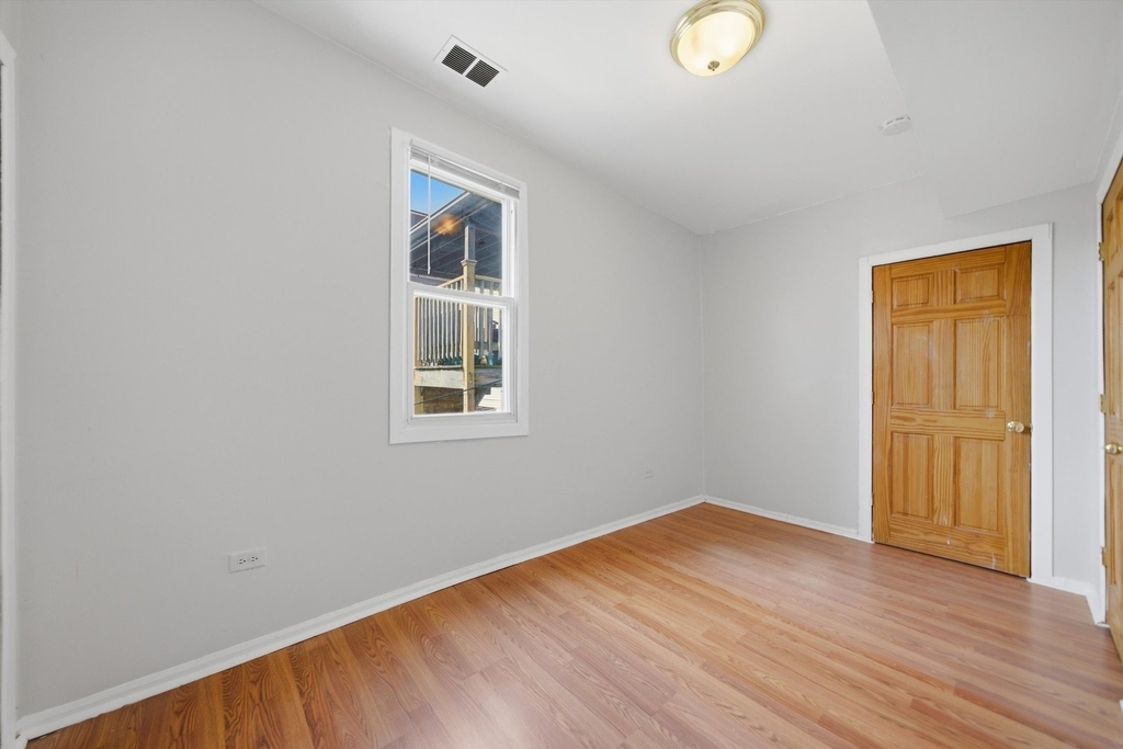 4541 N Western Avenue - Photo 21