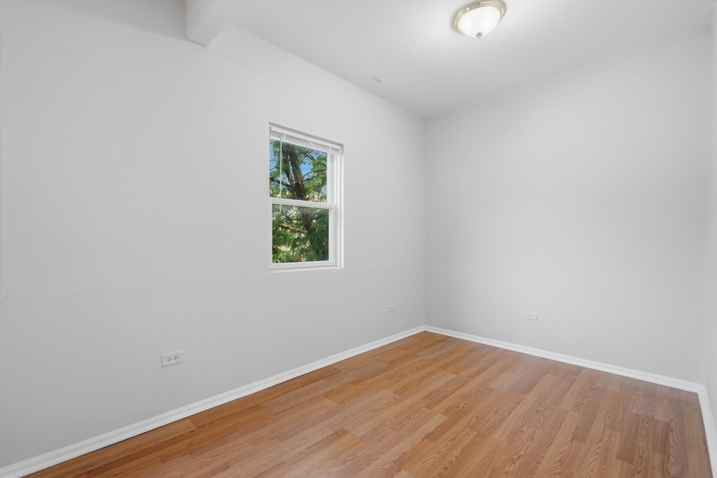 4541 N Western Avenue - Photo 12