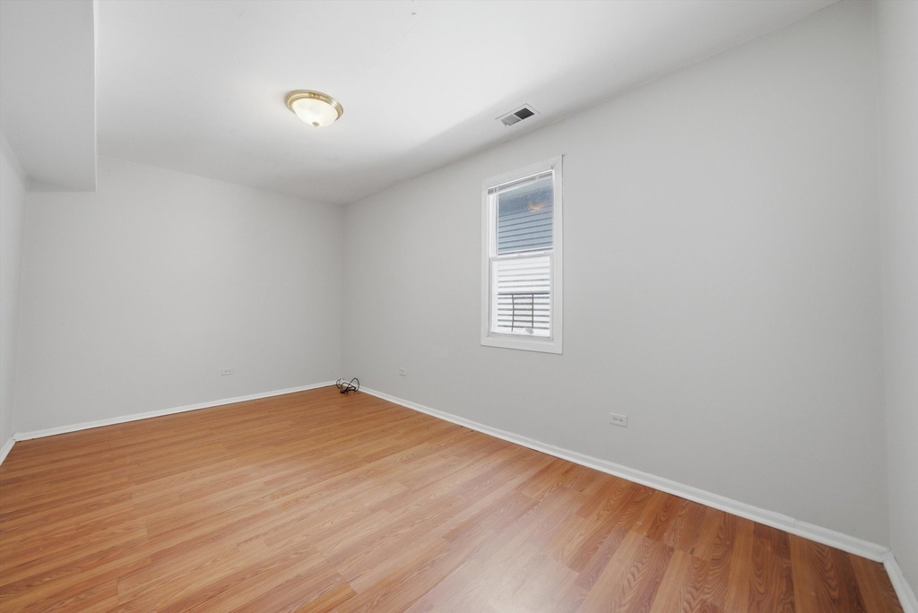 4541 N Western Avenue - Photo 14