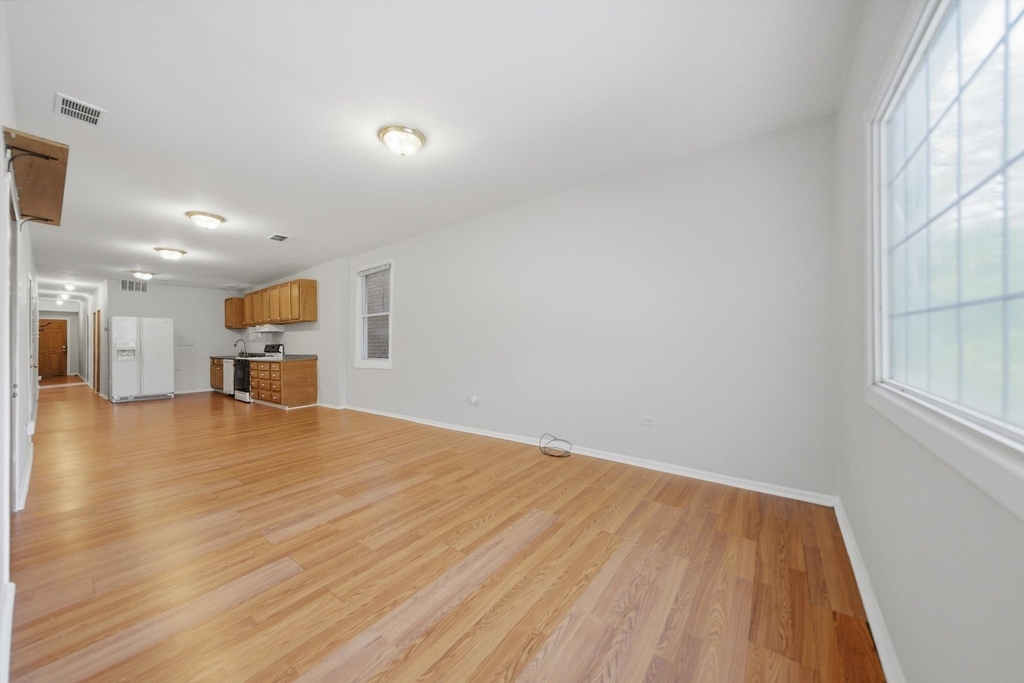 4541 N Western Avenue - Photo 7