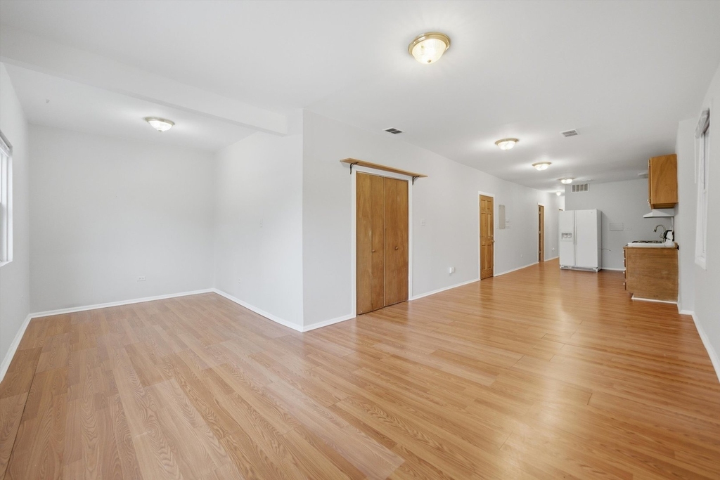 4541 N Western Avenue - Photo 1