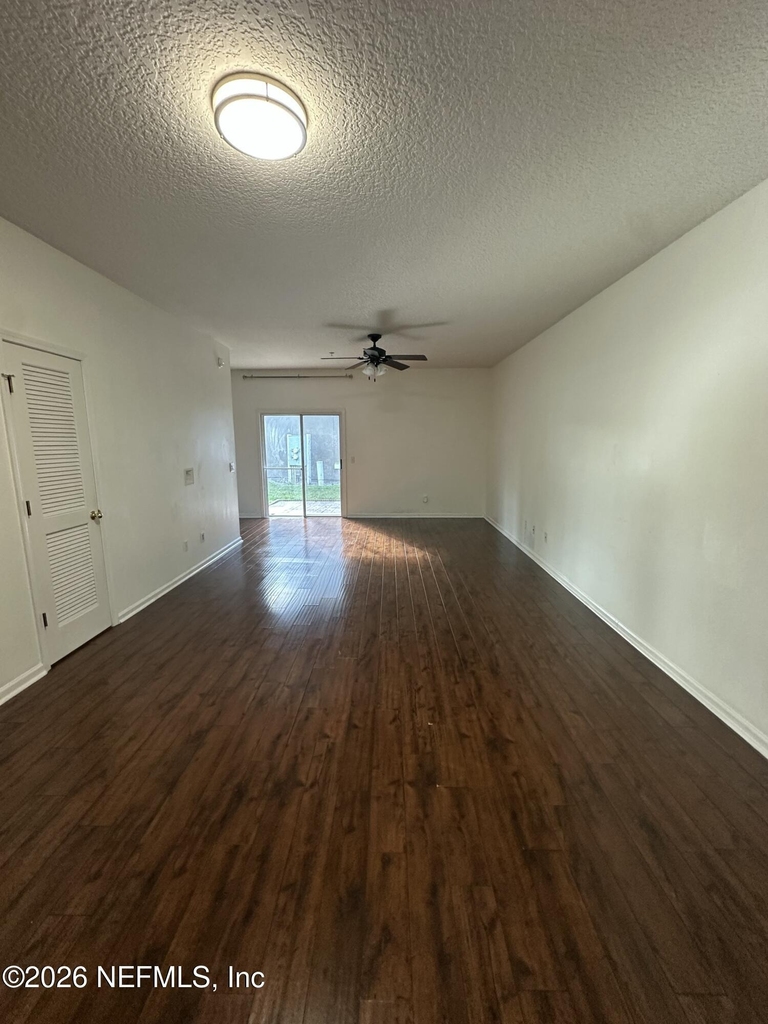 271 Leese Drive - Photo 5