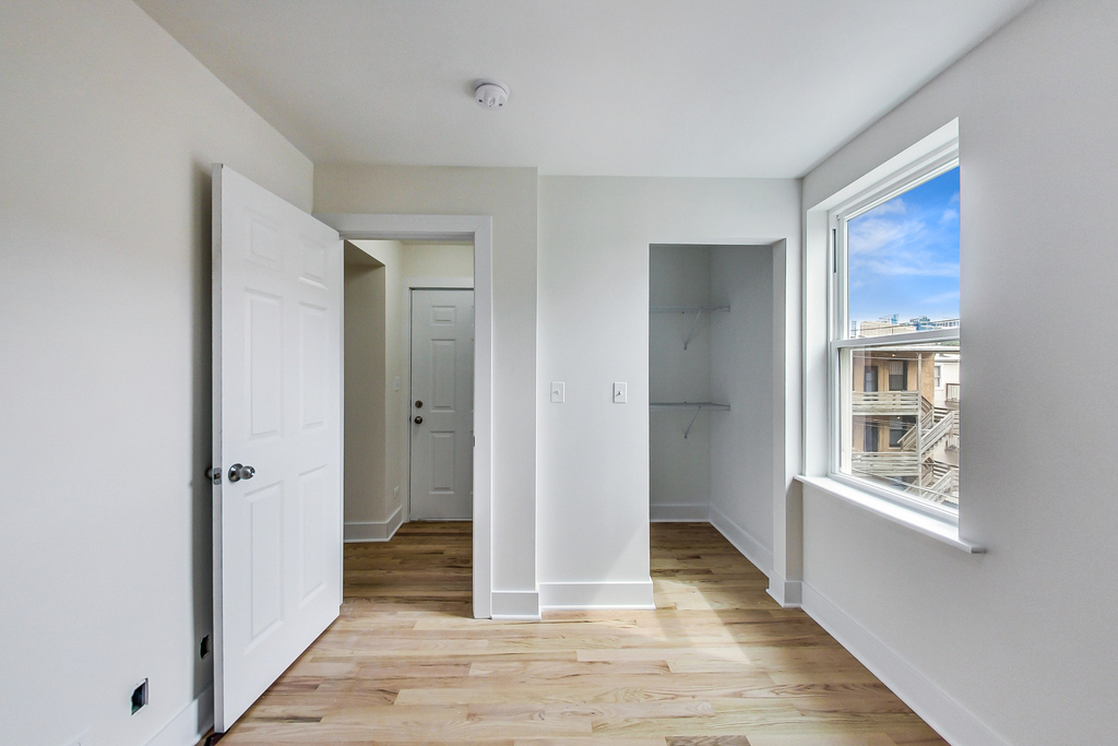 815 S Carpenter Street - Photo 7