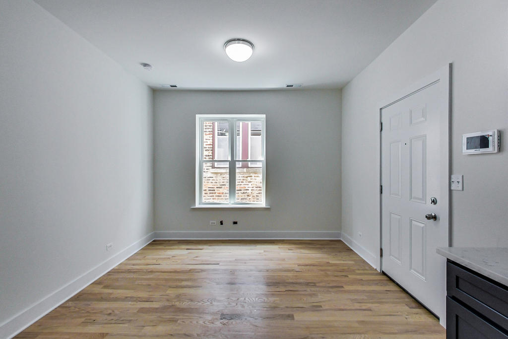 815 S Carpenter Street - Photo 2