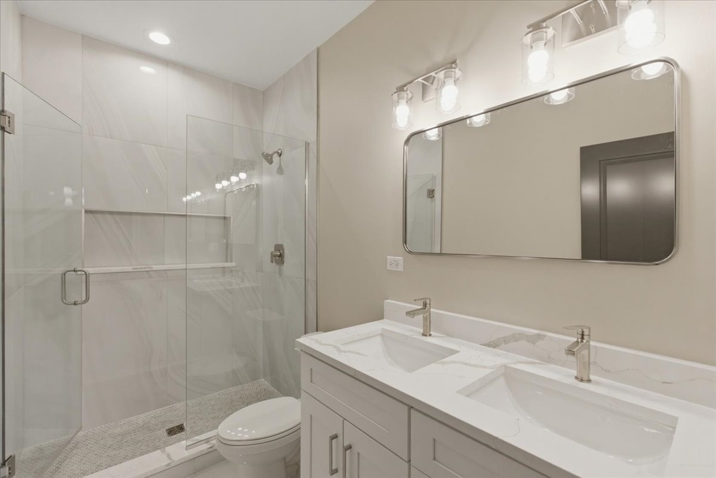 4932 S Champlain Avenue - Photo 11
