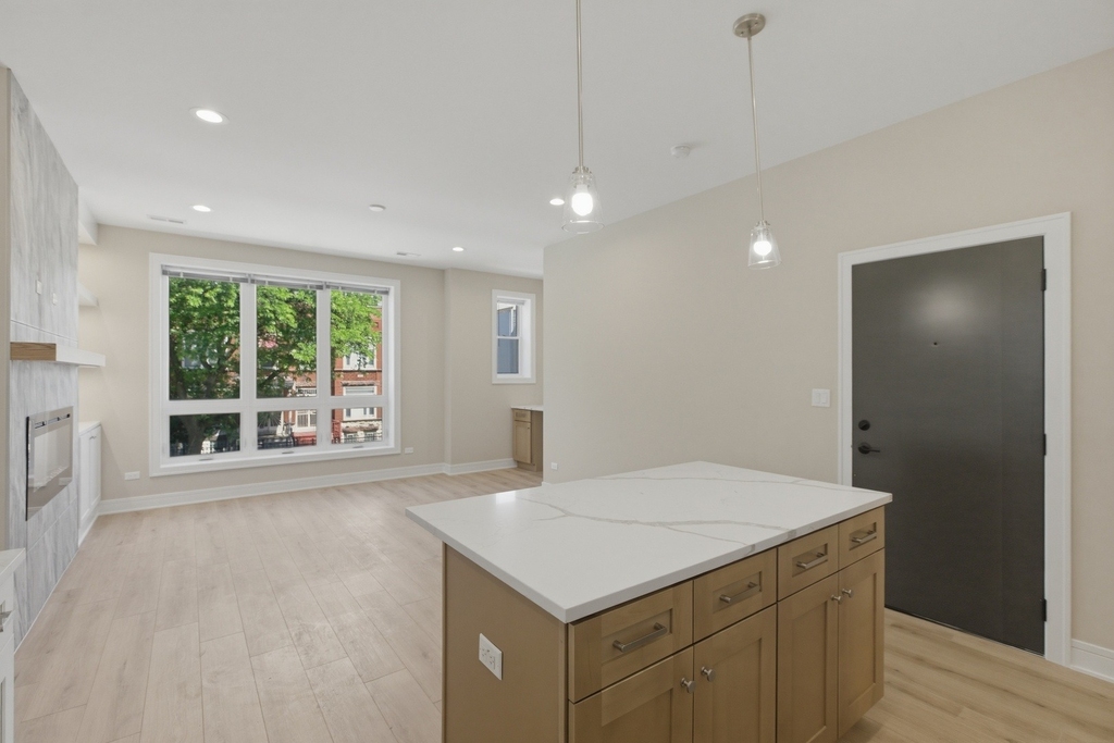 4932 S Champlain Avenue - Photo 7