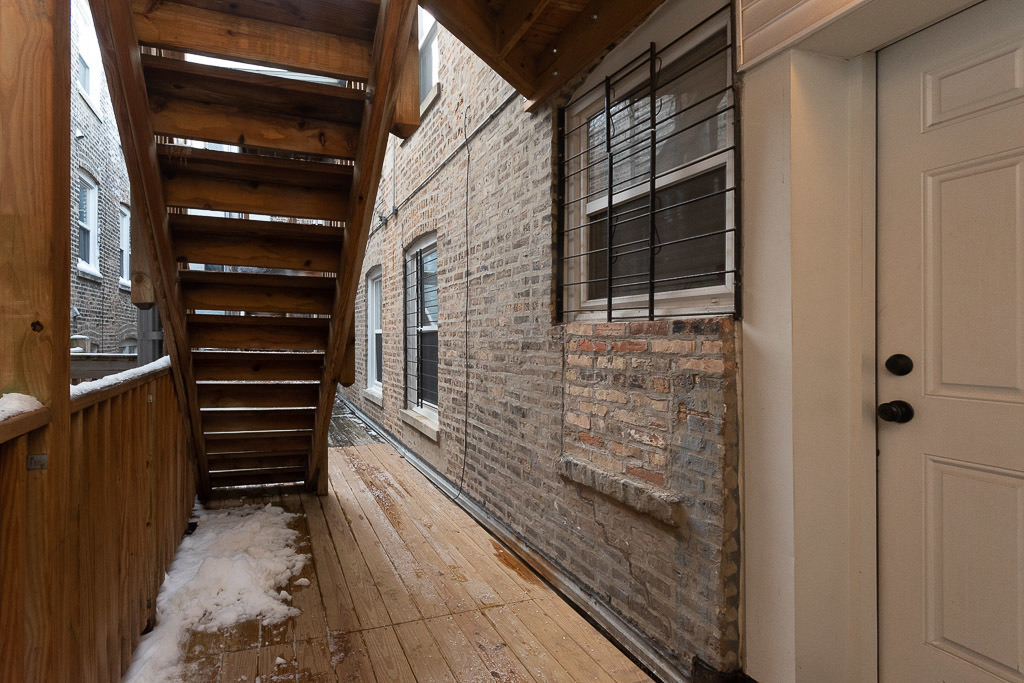 3103 W Lawrence Avenue - Photo 16