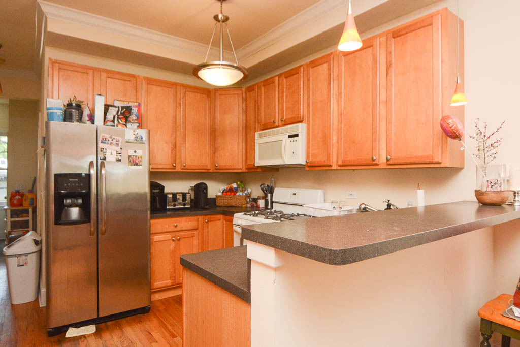 1314 W Roscoe Street - Photo 2