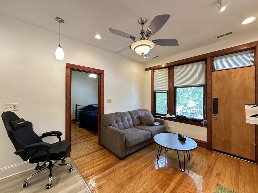 2821 W Shakespeare Avenue - Photo 12
